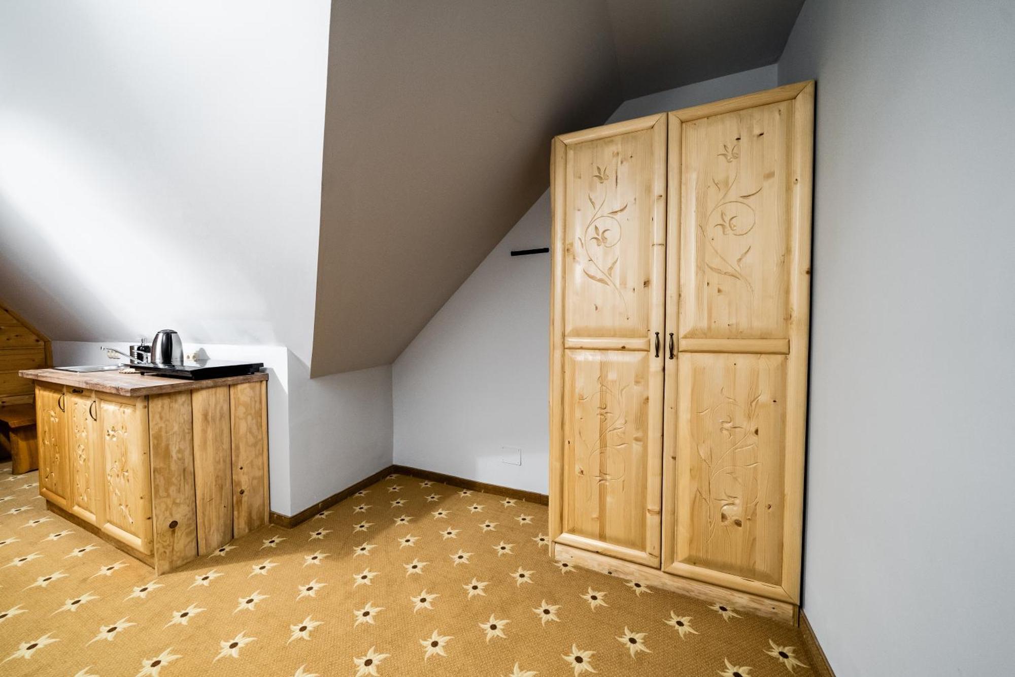 Zapotoczny Residence Zab Szoba fotó